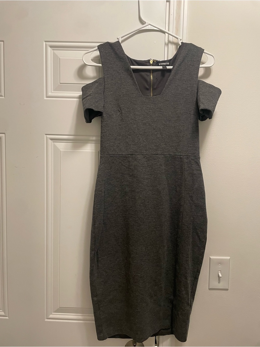 Express - Womens Charcoal Cold-Shoulder Midi Dress